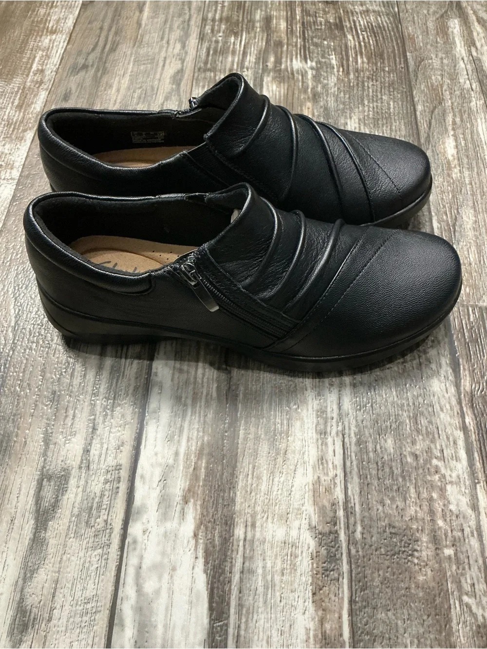 Clarks Comfort Slip-On Leather Loafer - Black Size 8